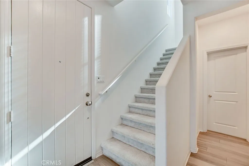 2526 Gunner Ridge, Rialto, California 92377 home-pic-4