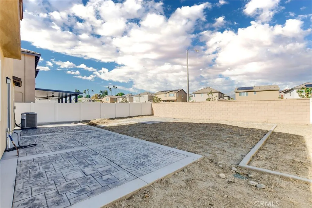2526 Gunner Ridge, Rialto, California 92377 home-pic-27