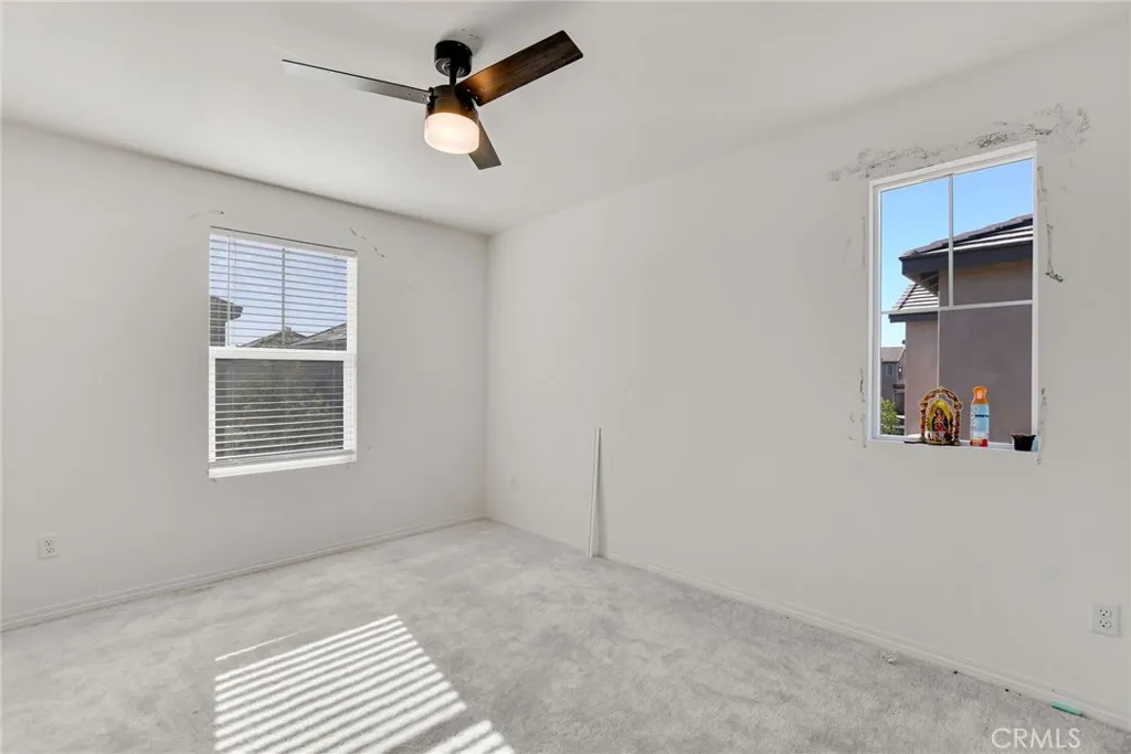 2526 Gunner Ridge, Rialto, California 92377 home-pic-24