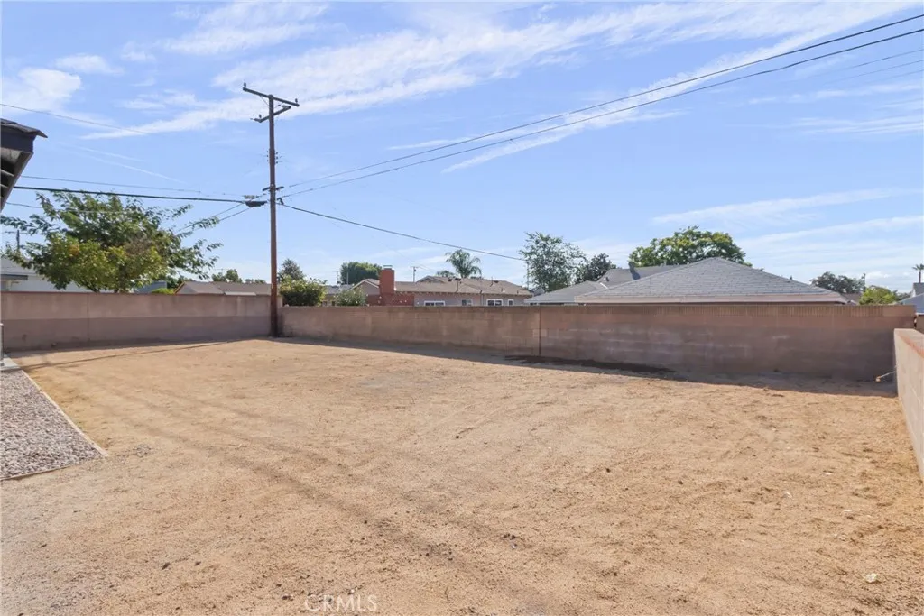 1118 E Elgenia, West Covina, California 91790 home-pic-31