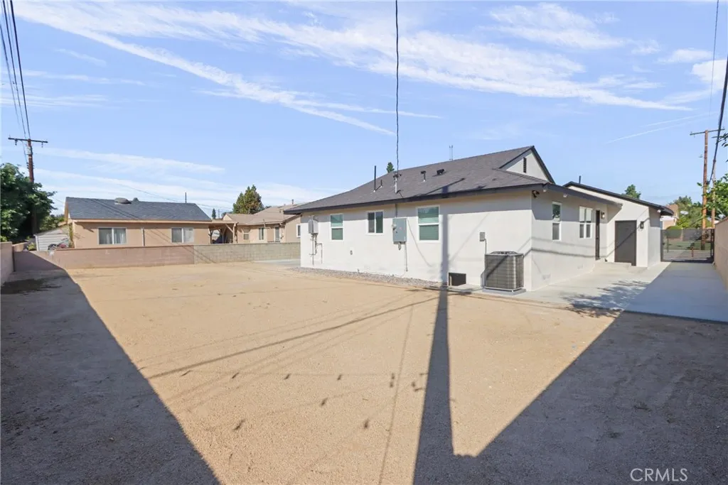 1118 E Elgenia, West Covina, California 91790 home-pic-29