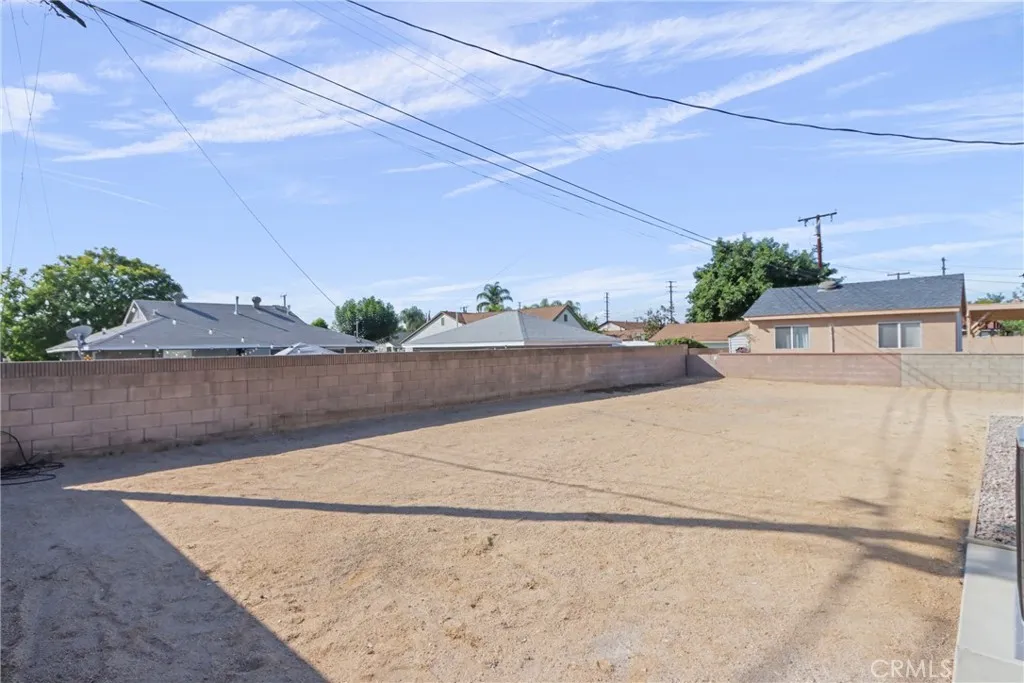 1118 E Elgenia, West Covina, California 91790 home-pic-28