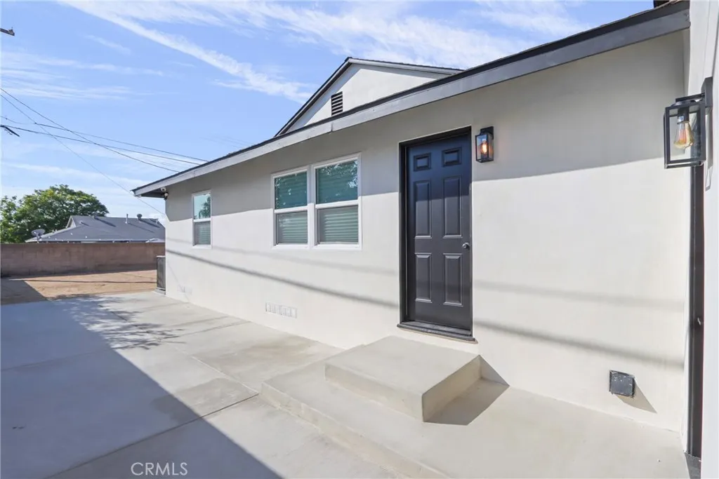 1118 E Elgenia, West Covina, California 91790 home-pic-26