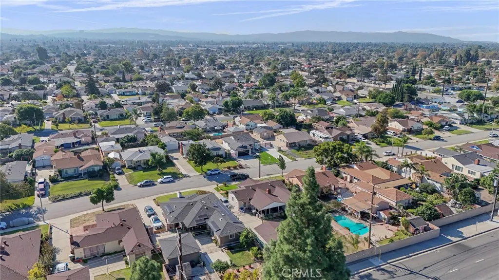 1118 E Elgenia, West Covina, California 91790 home-pic-41