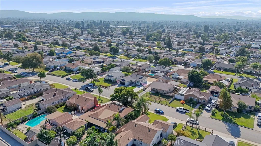 1118 E Elgenia, West Covina, California 91790 home-pic-43