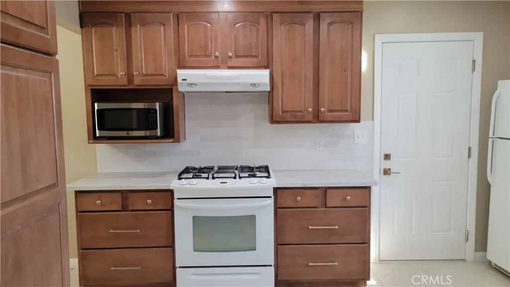 1309 Stillman Avenue, Redlands, California 92374 home-pic-4