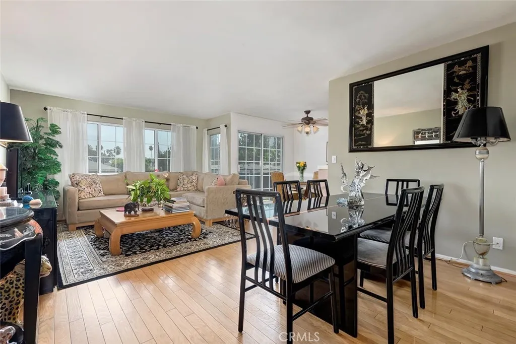 4140 Warner 205, Burbank, California 91505 home-pic-0
