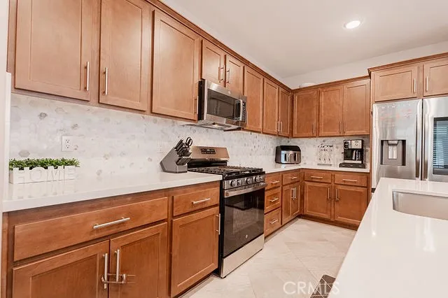 15219 Laguna Ave, Lake Elsinore, California 92530 home-pic-23