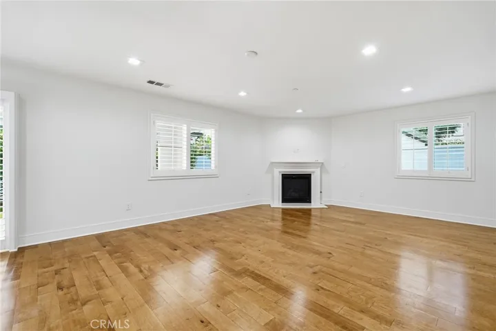 317 Rochester, Costa Mesa, California 92627