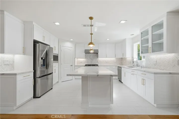 317 Rochester, Costa Mesa, California 92627