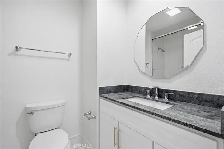 317 Rochester, Costa Mesa, California 92627