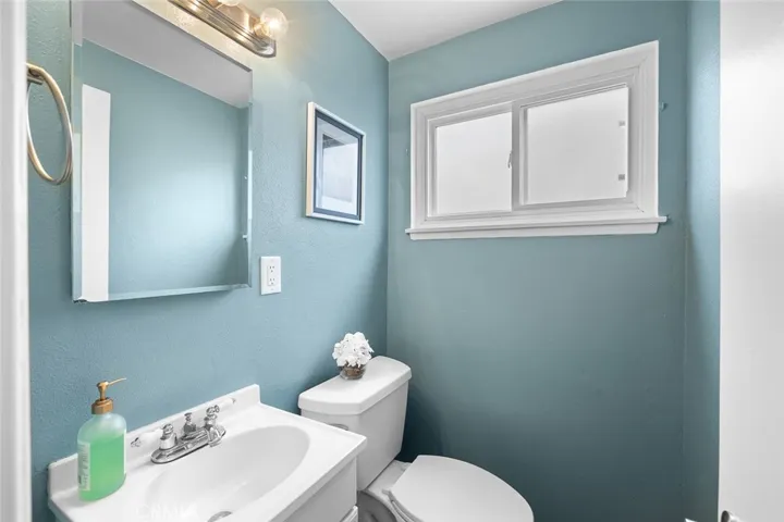 5472 Marion, Cypress, California 90630