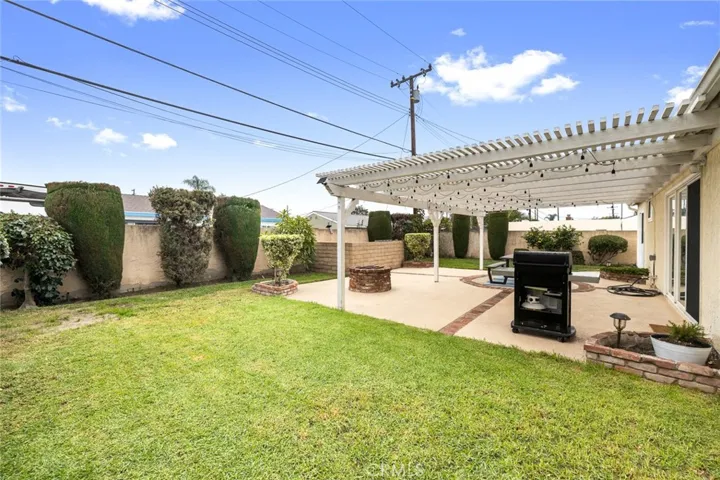 5472 Marion, Cypress, California 90630