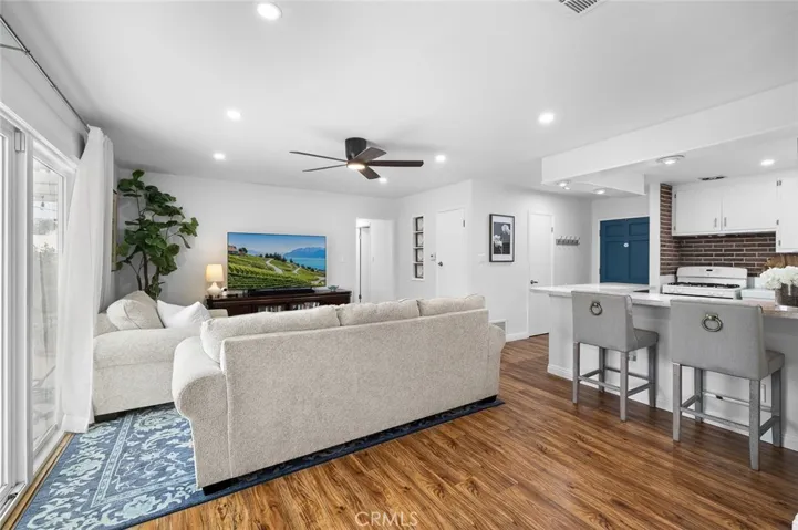 5472 Marion, Cypress, California 90630
