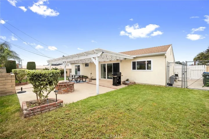 5472 Marion, Cypress, California 90630