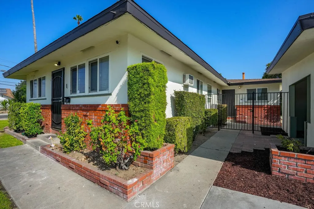 16516 Upland Avenue, Fontana, California 92335 home-pic-9