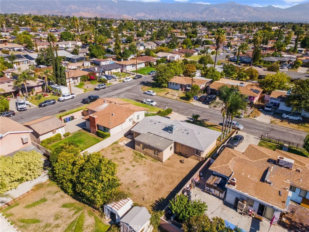 538 N Oakdale, Rialto, California 92376 home-pic-23