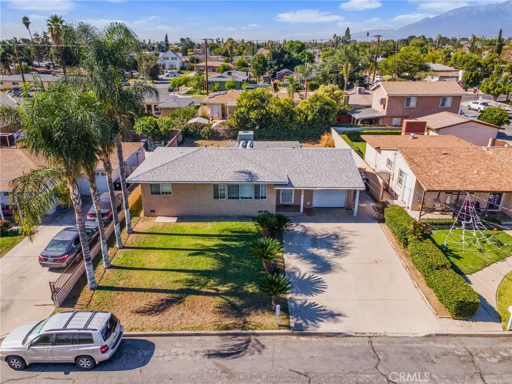 538 N Oakdale, Rialto, California 92376 home-pic-4