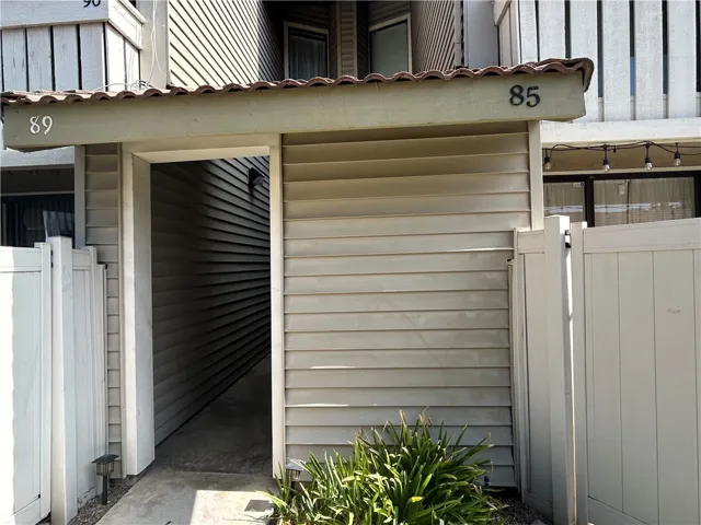 85 Country Mile, Pomona, California 91766