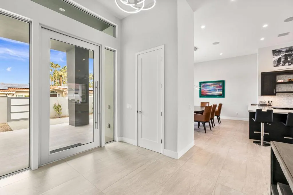 76305 Shoshone Drive, Indian Wells, California 92210 home-pic-9