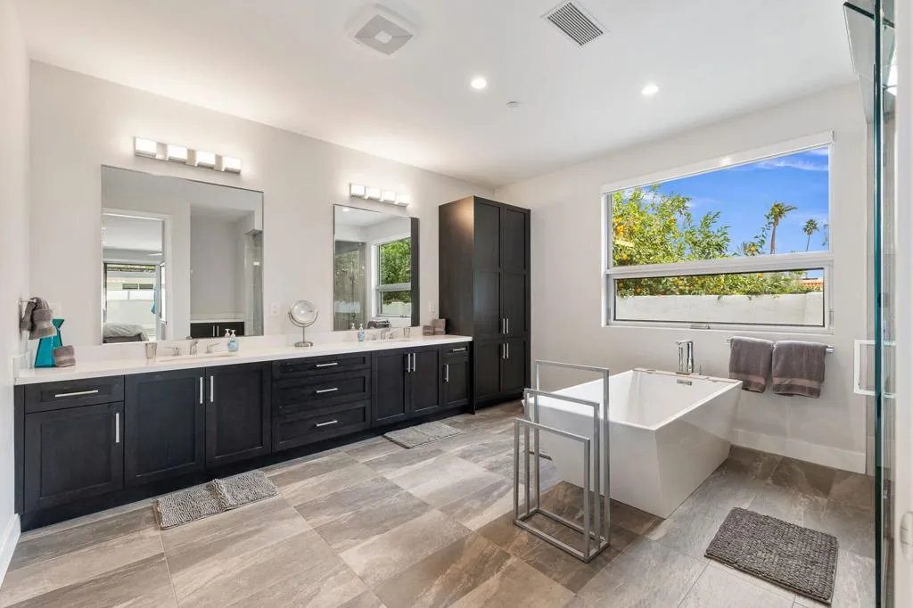 76305 Shoshone Drive, Indian Wells, California 92210 home-pic-39