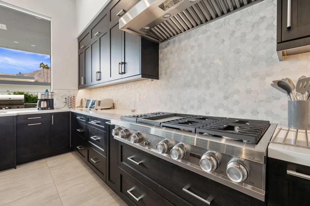 76305 Shoshone Drive, Indian Wells, California 92210 home-pic-17