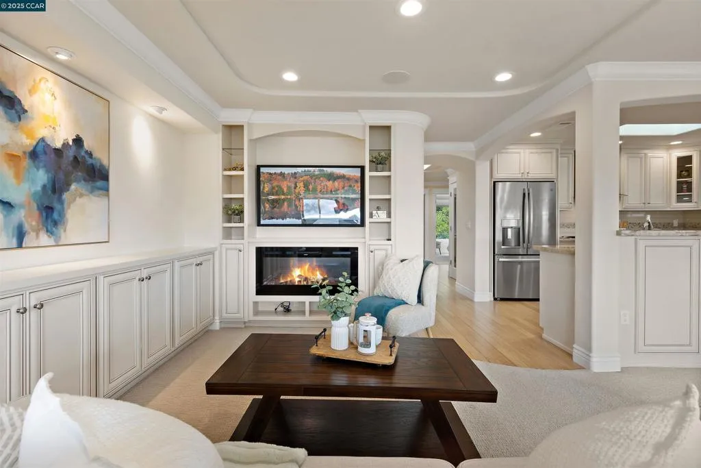 2232 Golden Rain Rd 1, Walnut Creek, California 94595 home-pic-8