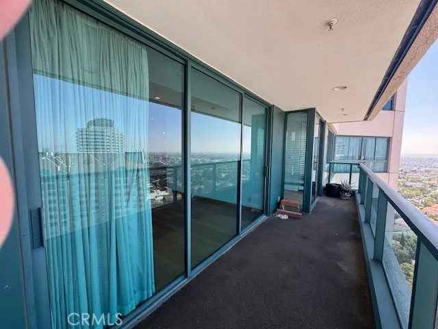 10490 Wilshire Boulevard 1602, Los Angeles, California 90024 home-pic-16