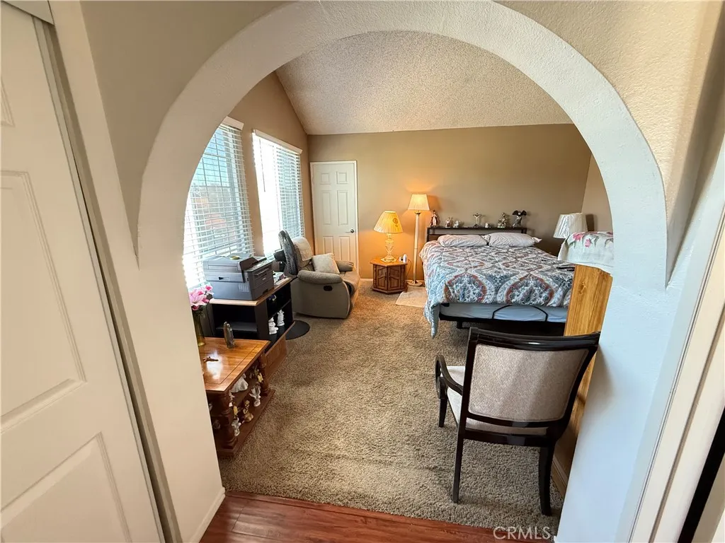 2413 S Parco Avenue, Ontario, California 91761 home-pic-16