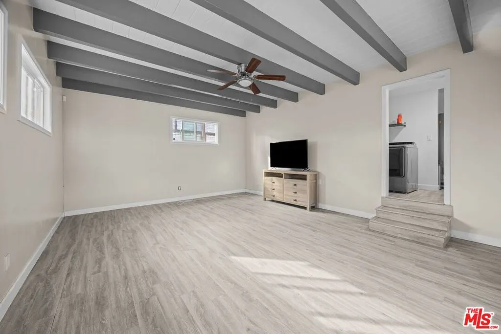 12812 Clovis Avenue, Los Angeles, California 90059 home-pic-7