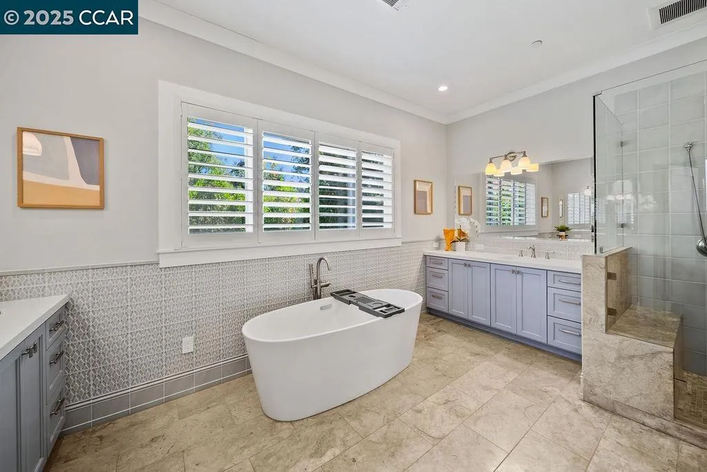 100 Alderwood Rd, Walnut Creek, California 94598 home-pic-25