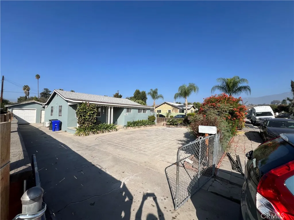 7014 Conejo, San Bernardino, California 92404 home-pic-2