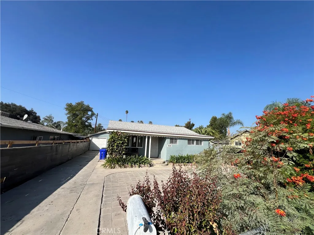 7014 Conejo, San Bernardino, California 92404 home-pic-4