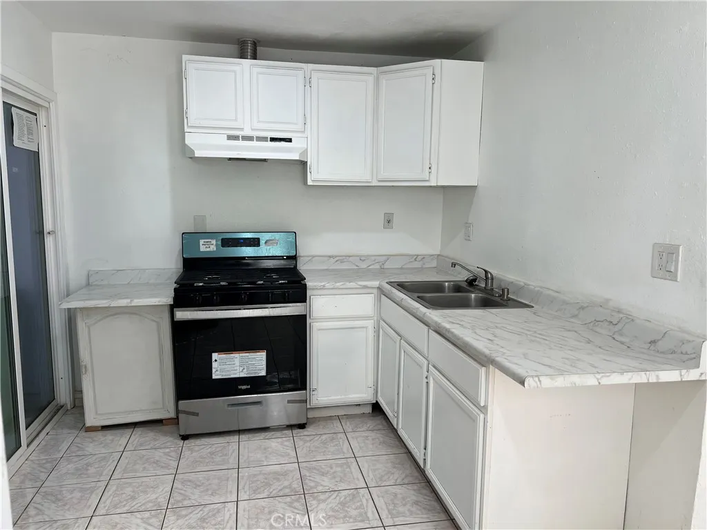 7014 Conejo, San Bernardino, California 92404 home-pic-9