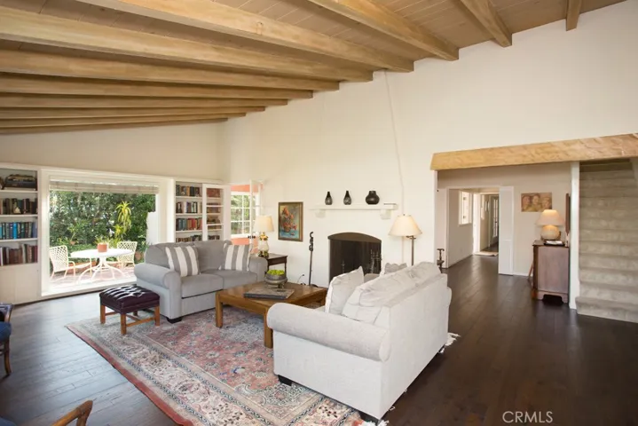 61 Beacon Bay, Newport Beach, California 92660
