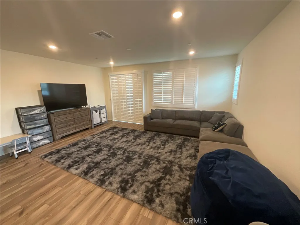 2884 Winter Park, Jurupa Valley, California 92509 home-pic-14