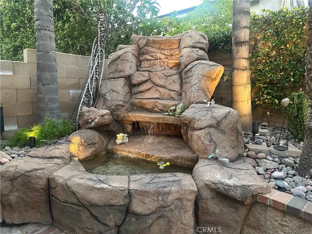 night view of Water Fountain