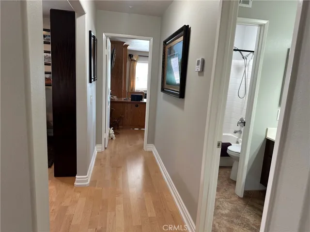  upstair hallway to  bedroom, hall bathroom and loft