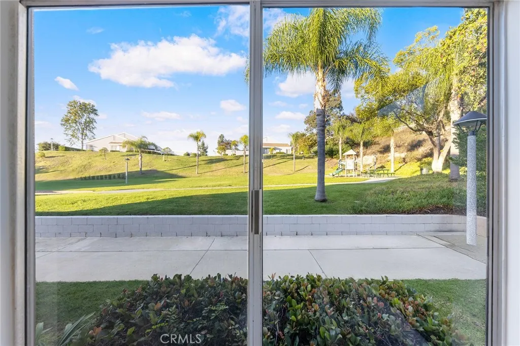 1044 Canyon Spring, Diamond Bar, California 91765 home-pic-25