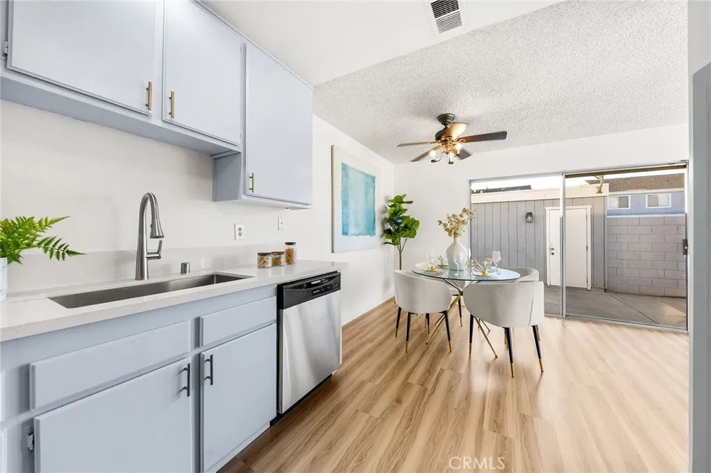 1044 Canyon Spring, Diamond Bar, California 91765 home-pic-16