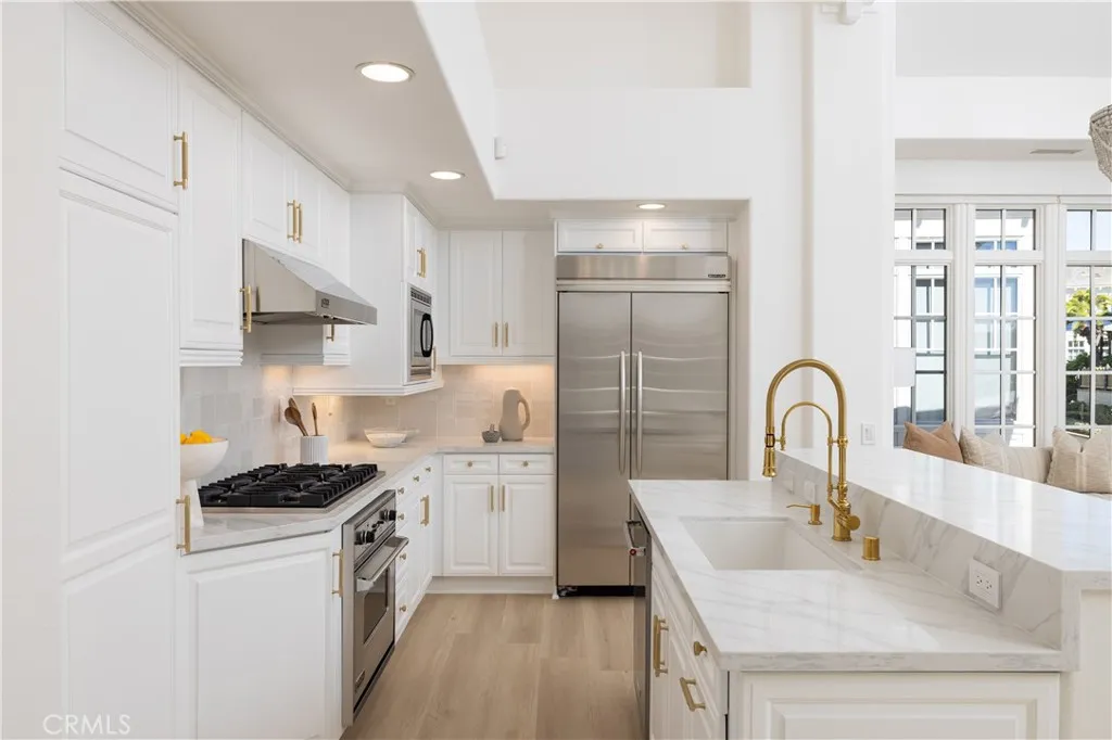 2545 Bungalow 12, Corona Del Mar, California 92625 home-pic-4