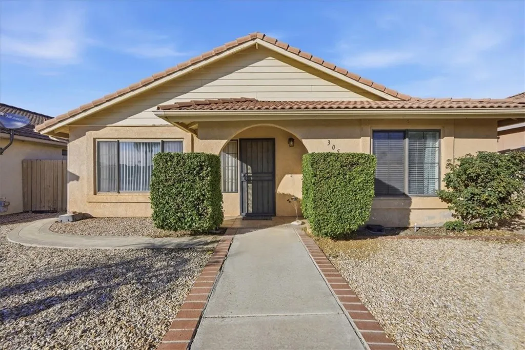 3050 Del Flora Dr, Hemet, California 92545 home-pic-1