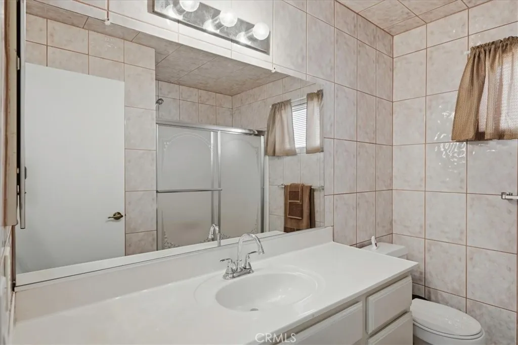 3050 Del Flora Dr, Hemet, California 92545 home-pic-16