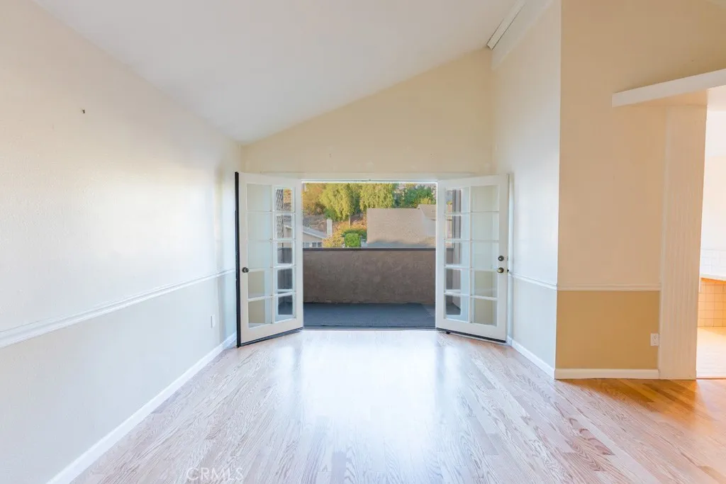 23132 Posada, Valencia, California 91354 home-pic-30