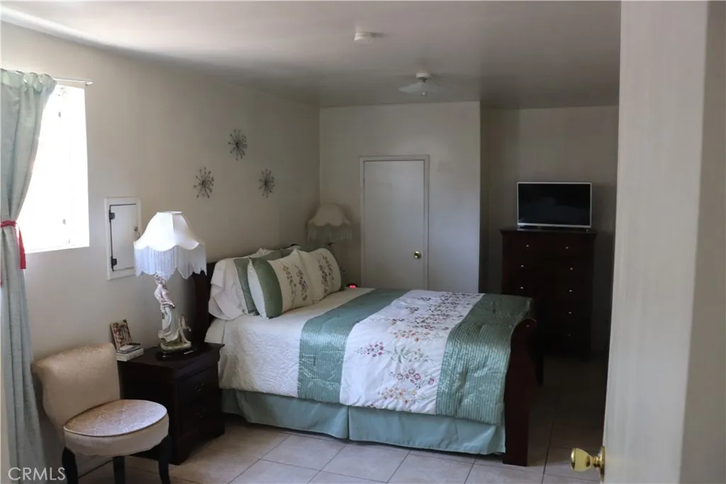 1971 7th, Riverside, California 92507 home-pic-28