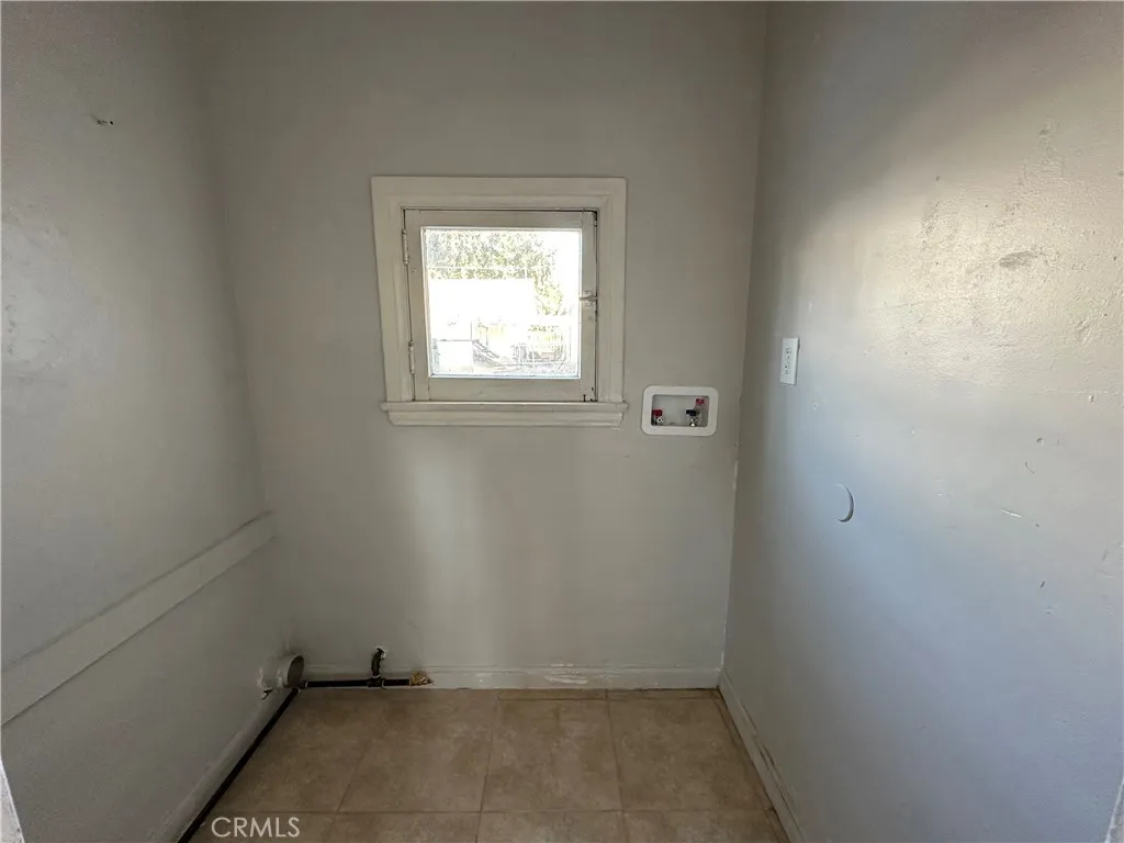 1971 7th, Riverside, California 92507 home-pic-16