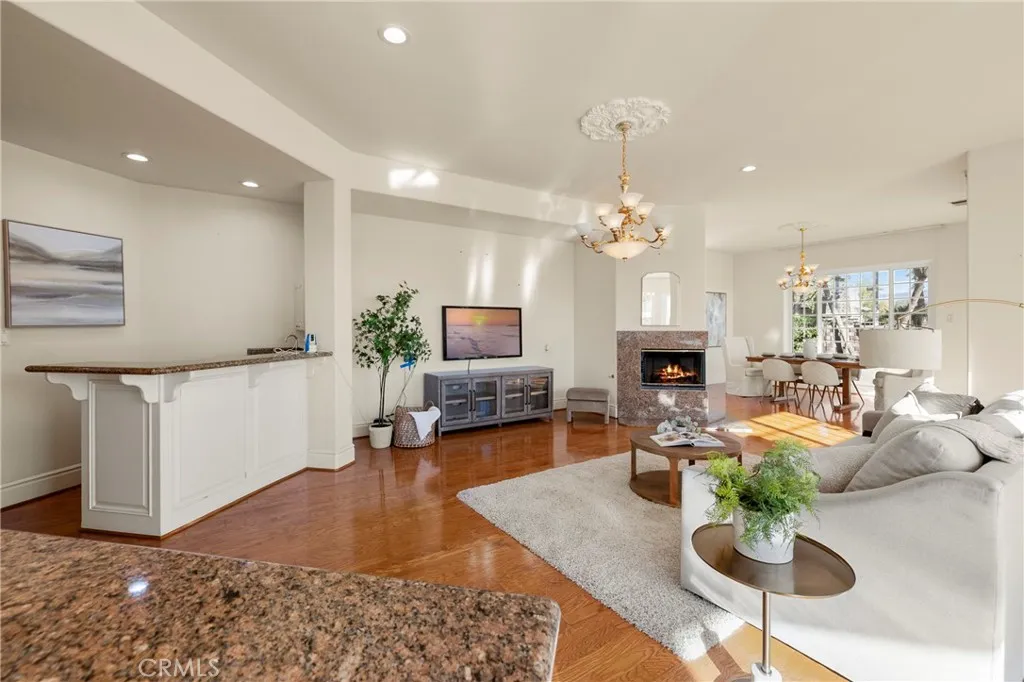 10052 Sycamore Circle, Villa Park, California 92861 home-pic-14