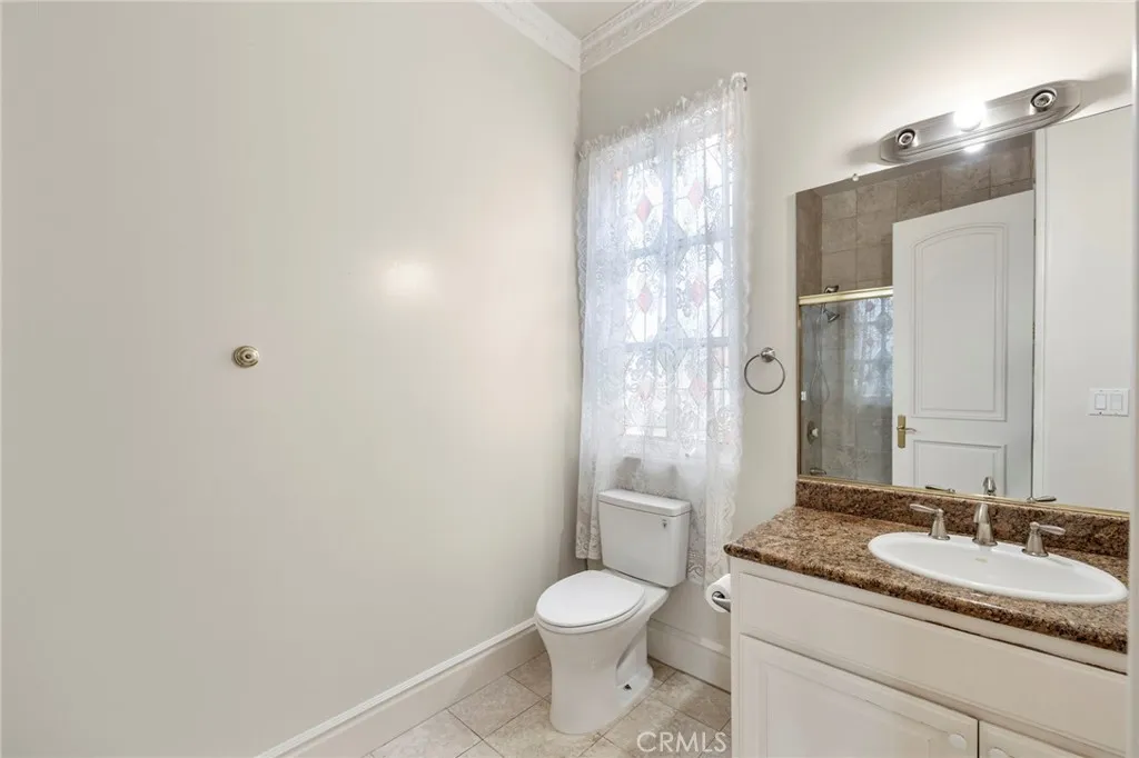10052 Sycamore Circle, Villa Park, California 92861 home-pic-29