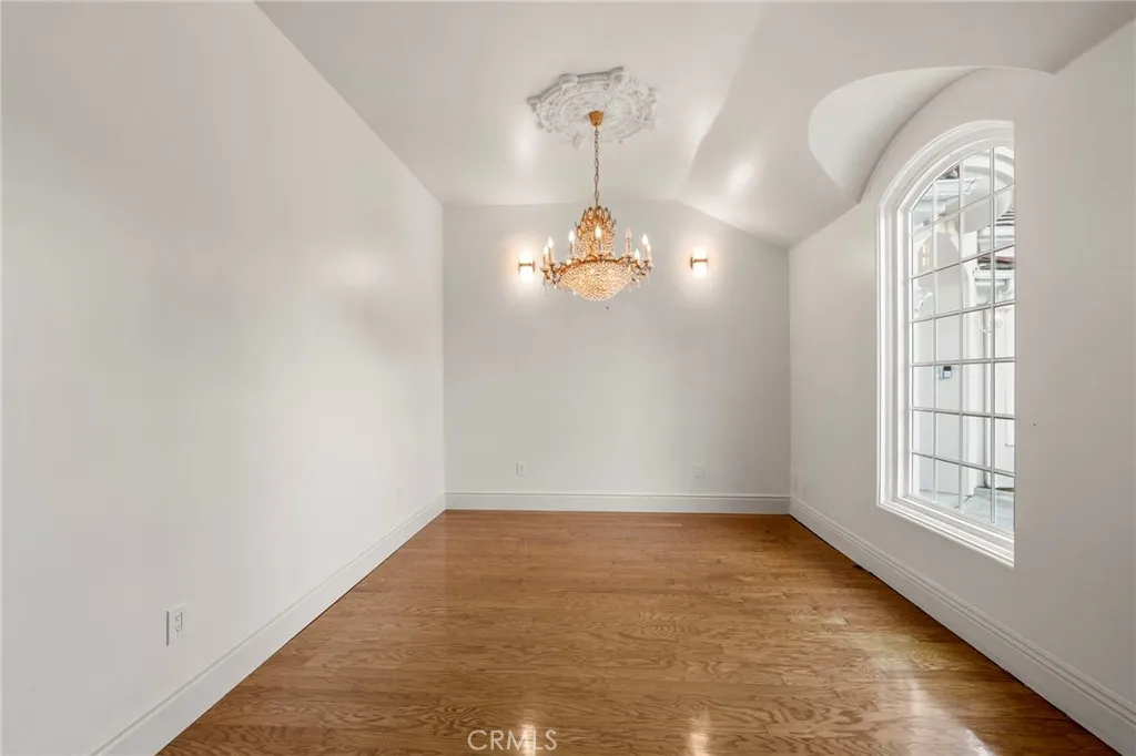 10052 Sycamore Circle, Villa Park, California 92861 home-pic-21