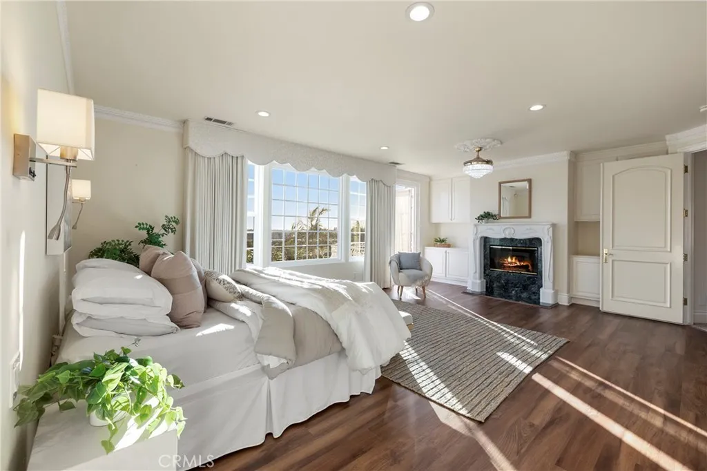 10052 Sycamore Circle, Villa Park, California 92861 home-pic-23